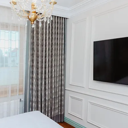 Apartament Wersal *